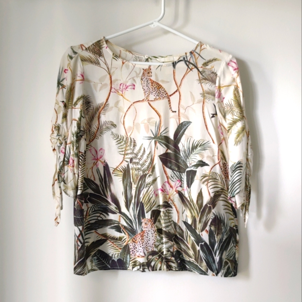 H&M tropical print blouse, short sleeved -   Size 6